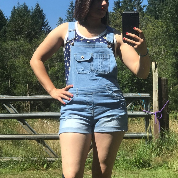 comfy short overalls
